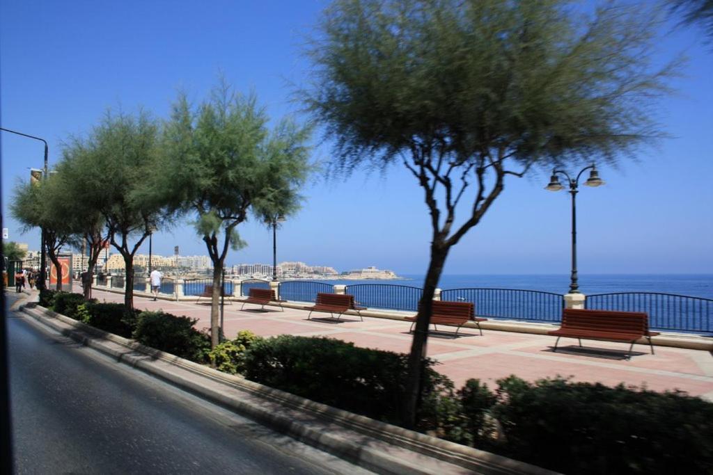 Sliema 2Br Great Location With Terrace Apartment Exterior photo