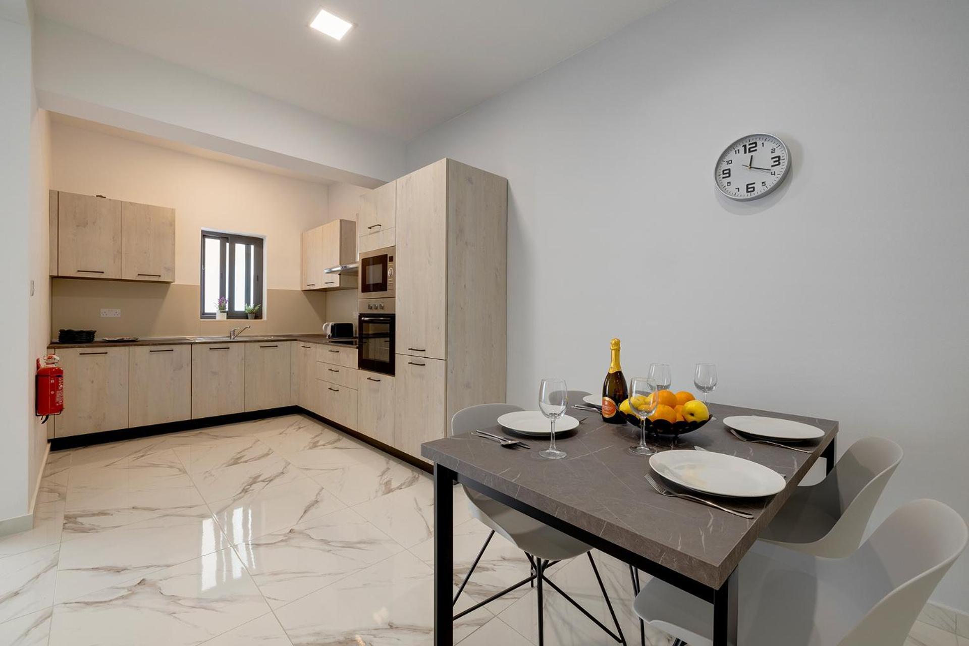 Sliema 2Br Great Location With Terrace Apartment Exterior photo