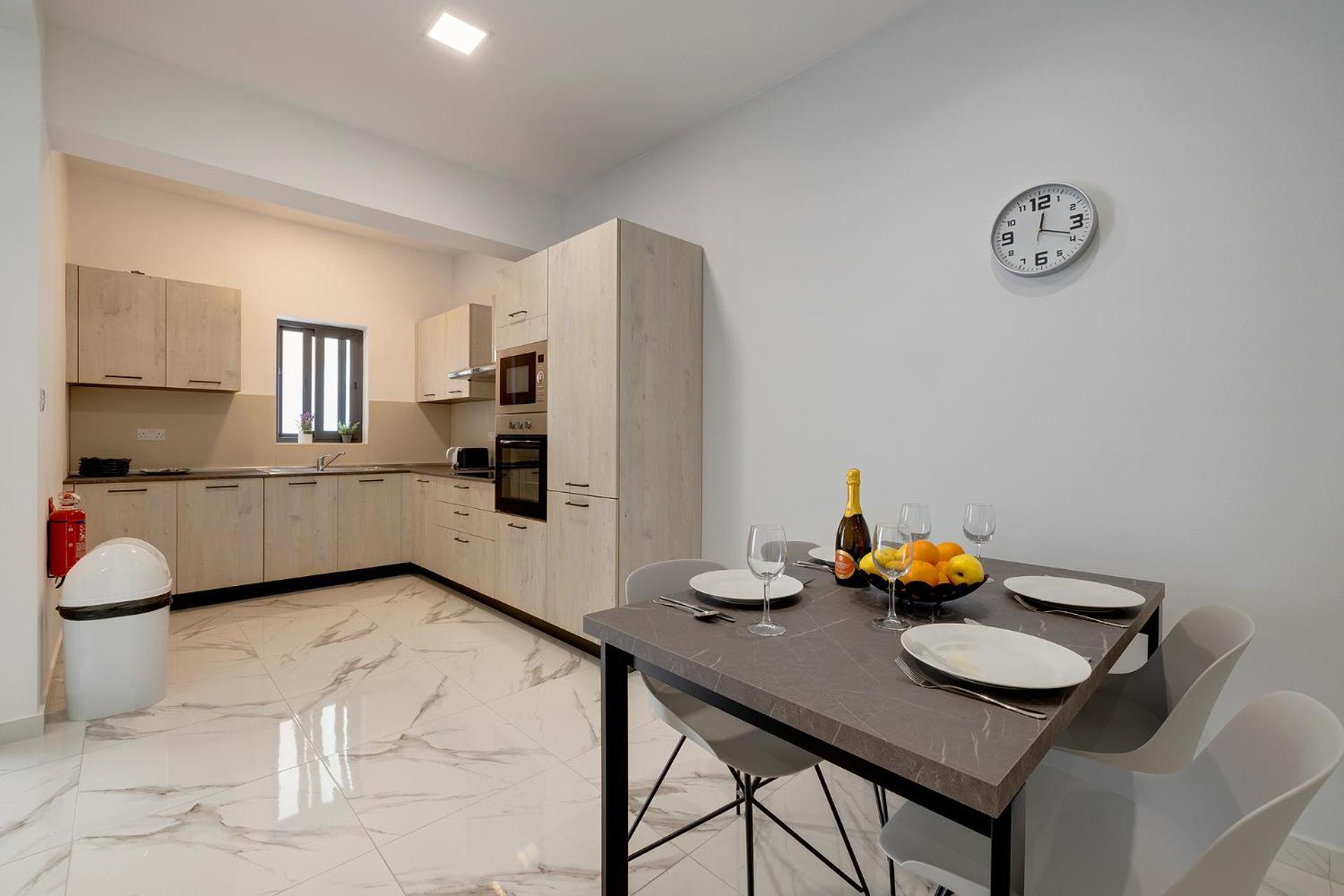 Sliema 2Br Great Location With Terrace Apartment Exterior photo
